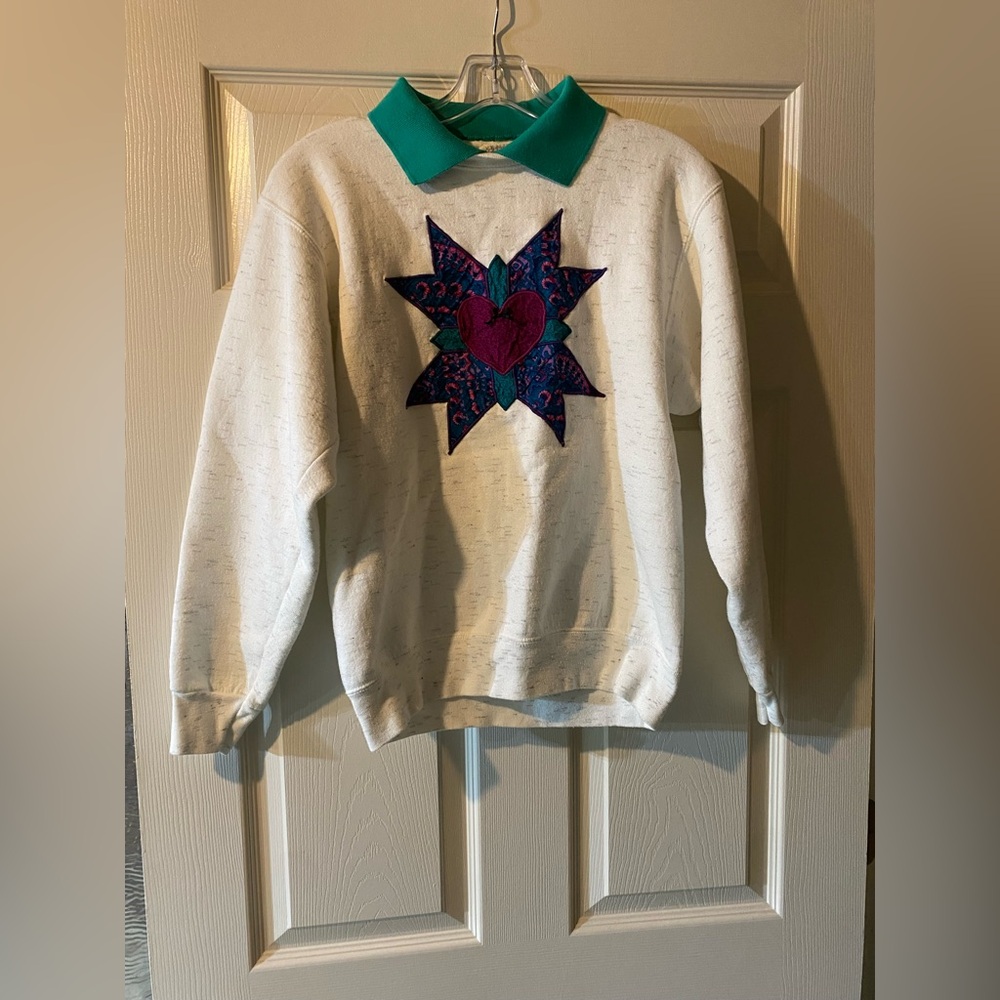 Vintage Oneita Women’s Med. USA Floral Heart USA Crewneck Sweater Power Sweats